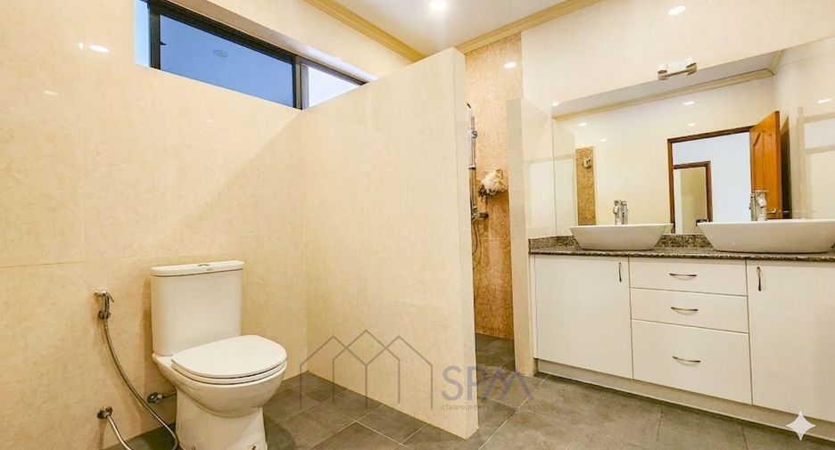Villa zum Kauf mit 4 Zimmer in Hua Hin, Prachuap Khiri Khan