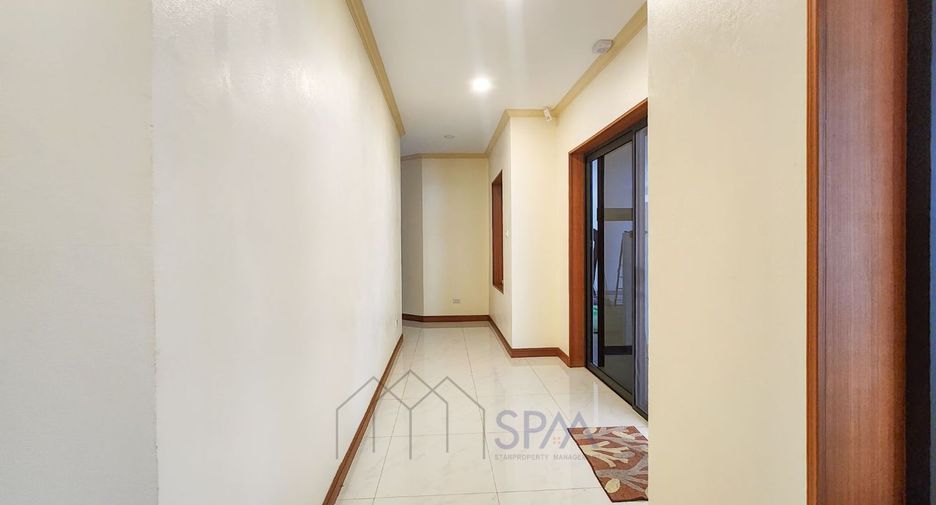Villa zum Kauf mit 4 Zimmer in Hua Hin, Prachuap Khiri Khan