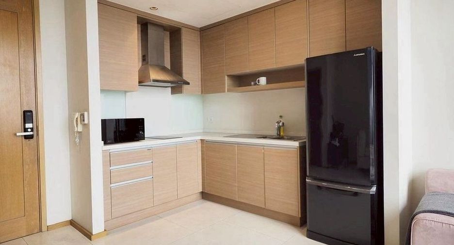 For rent 1 bed condo in Khlong Toei, Bangkok