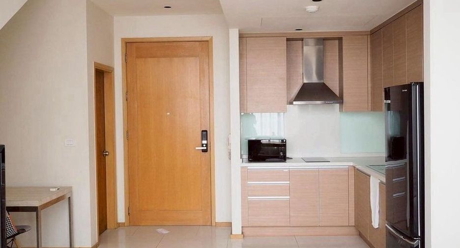 For rent 1 bed condo in Khlong Toei, Bangkok