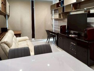 For rent and for sale 2 bedrooms condo in Pathum Wan, Bangkok