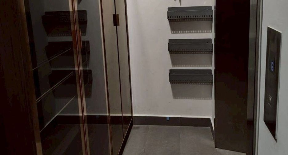For rent and for sale 2 bedrooms condo in Pathum Wan, Bangkok