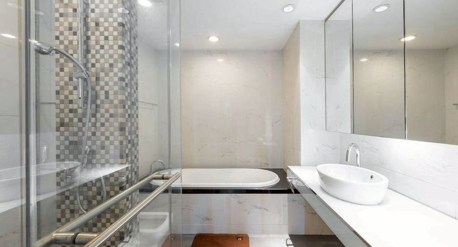 For rent and for sale 2 bedrooms condo in Sathon, Bangkok