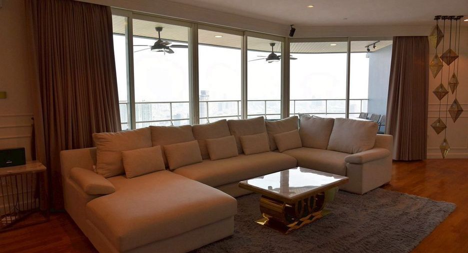 For sale 4 bedrooms condo in Bang Kho Laem, Bangkok