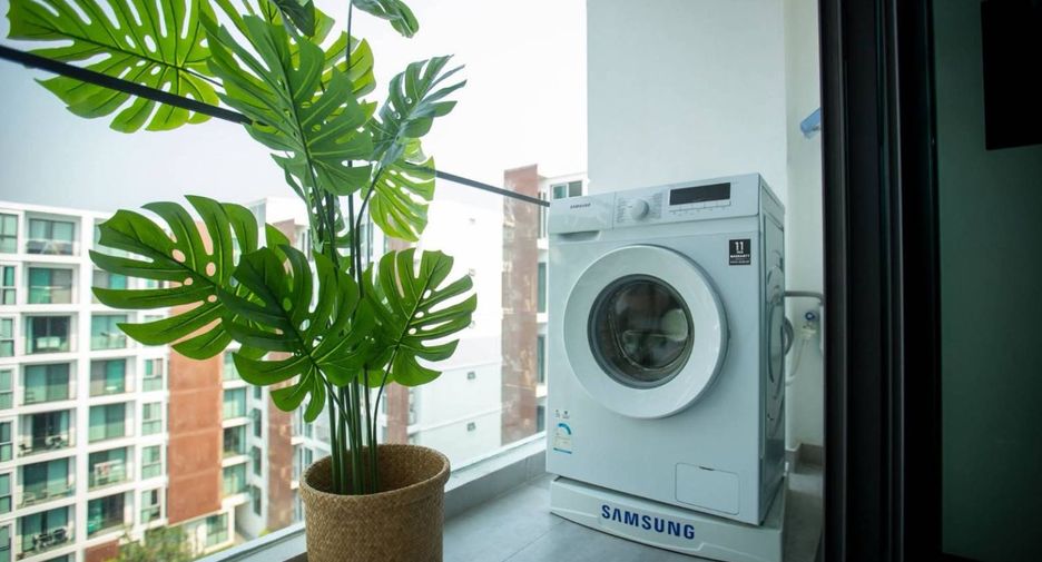 For rent 4 bedrooms condo in Mueang Chiang Mai, Chiang Mai