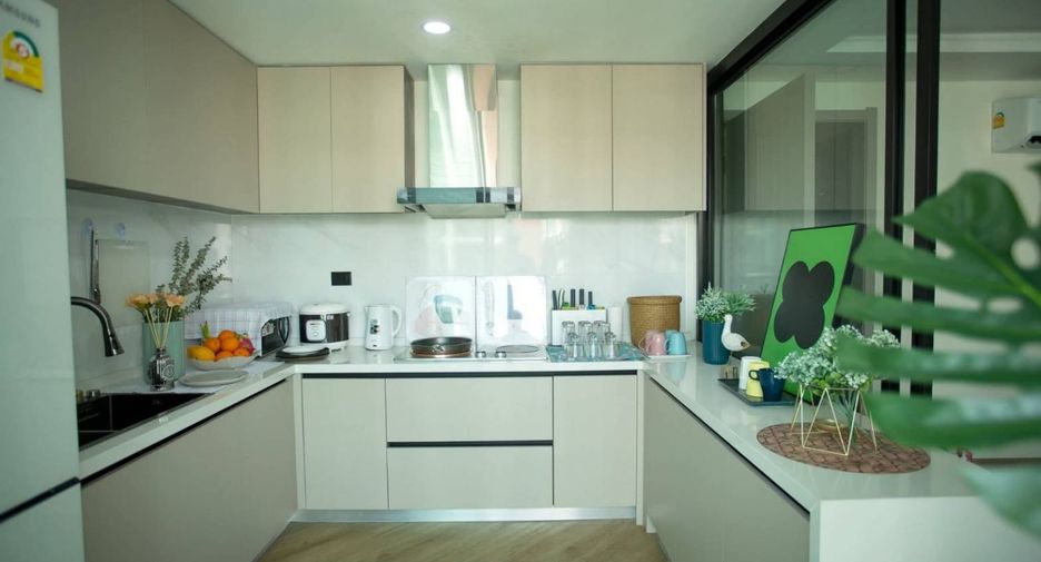 For rent 4 bedrooms condo in Mueang Chiang Mai, Chiang Mai
