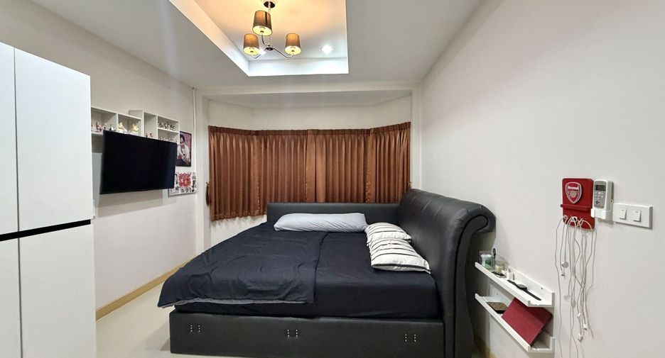 For sale 3 bedrooms house in East Pattaya, Pattaya