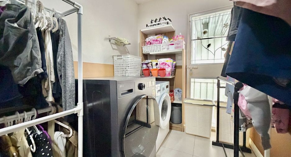 For sale 3 bedrooms house in East Pattaya, Pattaya