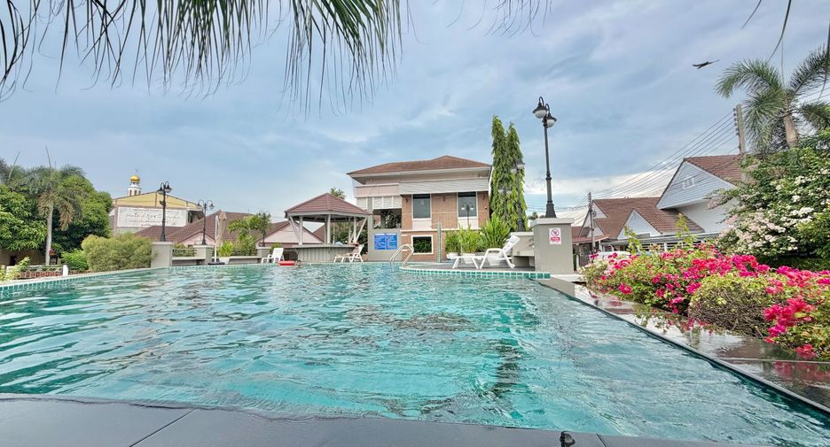 For sale 3 bedrooms house in East Pattaya, Pattaya