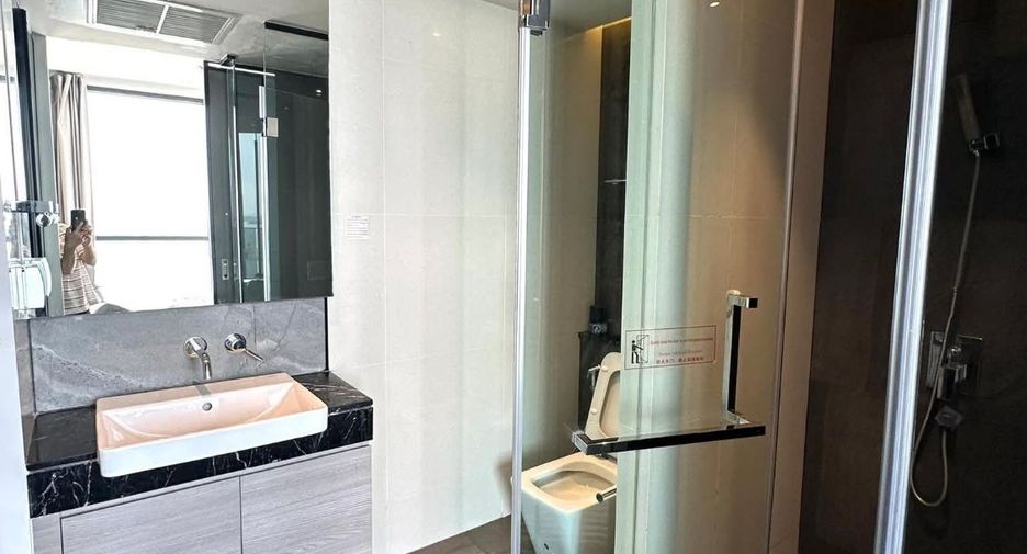 For sale 1 bed condo in Pratumnak, Pattaya