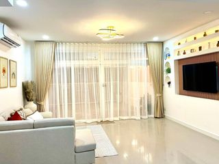 Reihenhaus zur Miete mit 3 Zimmer in Mueang Chiang Mai, Chiang Mai