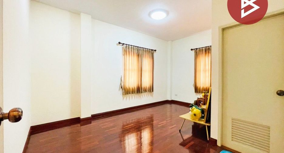 For sale 3 bedrooms house in Khlong Luang, Pathum Thani