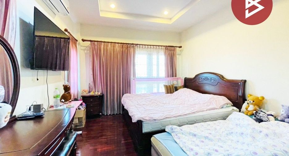 For sale 3 bedrooms house in Khlong Luang, Pathum Thani