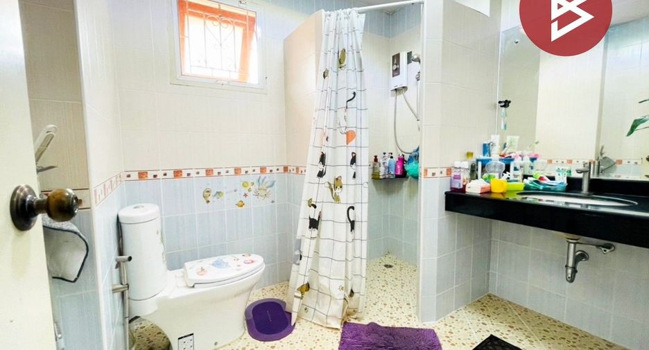 For sale 3 bedrooms house in Khlong Luang, Pathum Thani