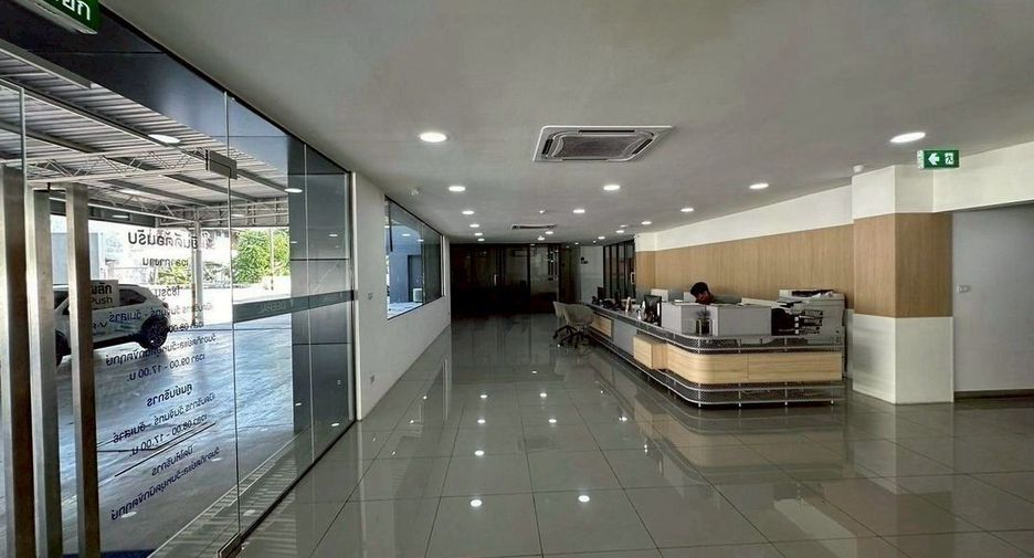 For rent retail Space in Phra Samut Chedi, Samut Prakan