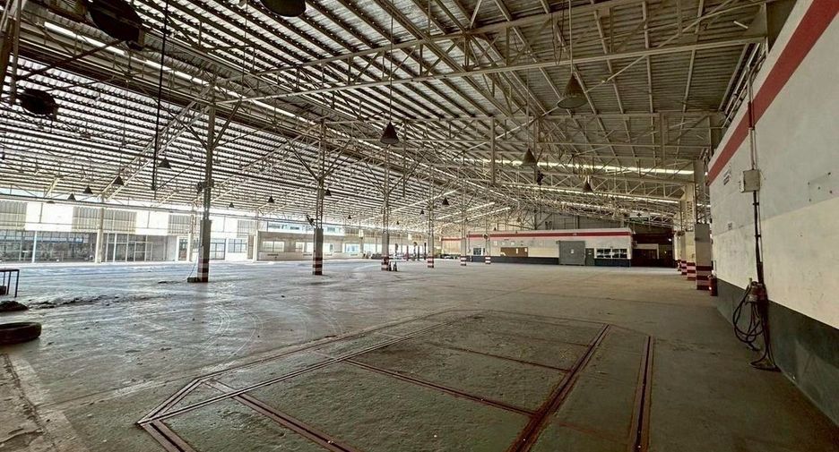 For rent retail Space in Phra Samut Chedi, Samut Prakan