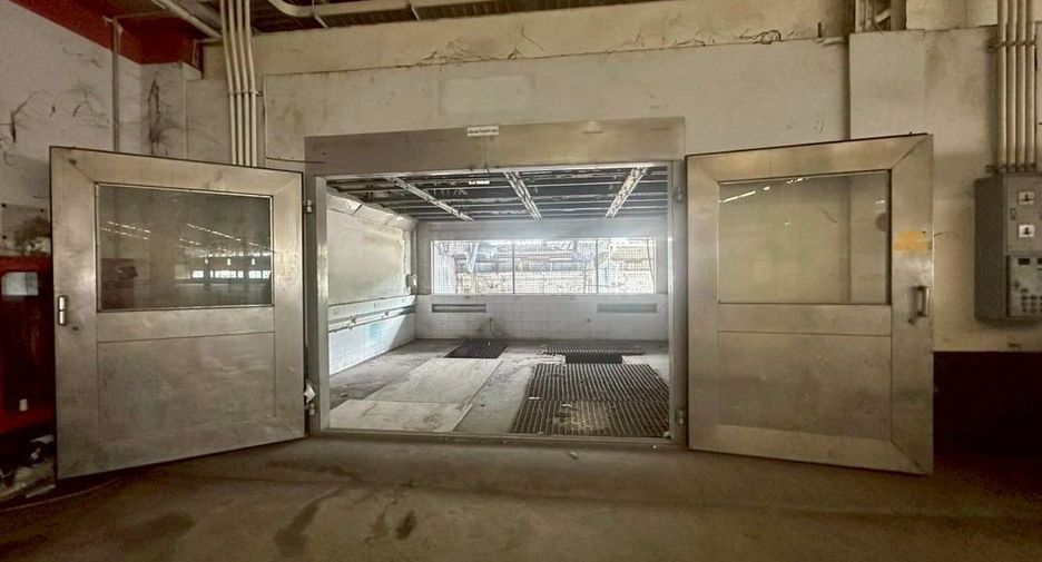 For rent retail Space in Phra Samut Chedi, Samut Prakan