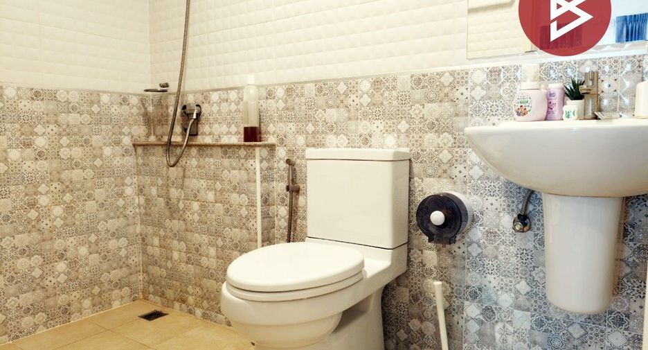 For sale 4 bedrooms house in Bang Pakong, Chachoengsao
