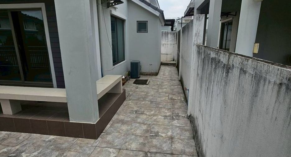 Casa en venta de 3 habitaciones en Si Racha, Chonburi