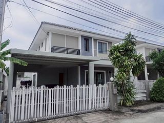 Casa en venta de 3 habitaciones en Si Racha, Chonburi
