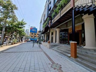 For rent retail Space in Khlong Toei, Bangkok