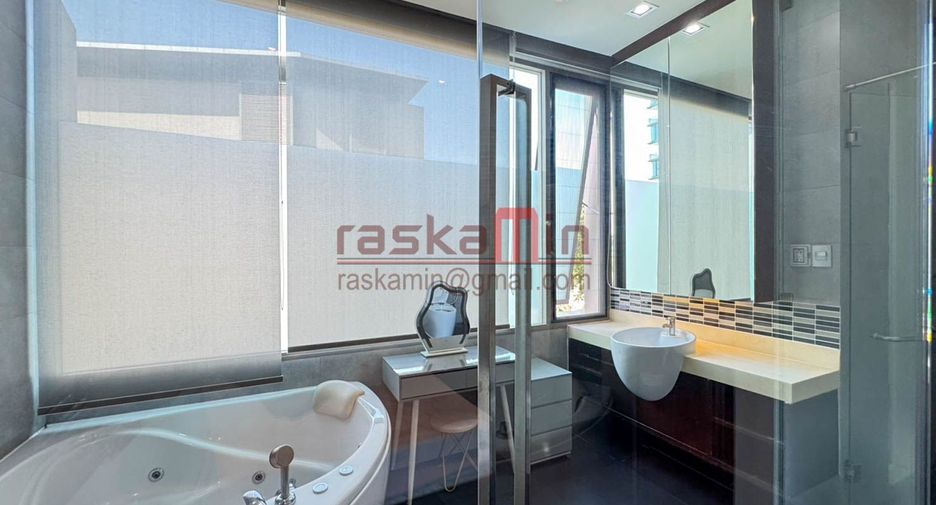 For sale 2 bedrooms condo in North Pattaya, Pattaya