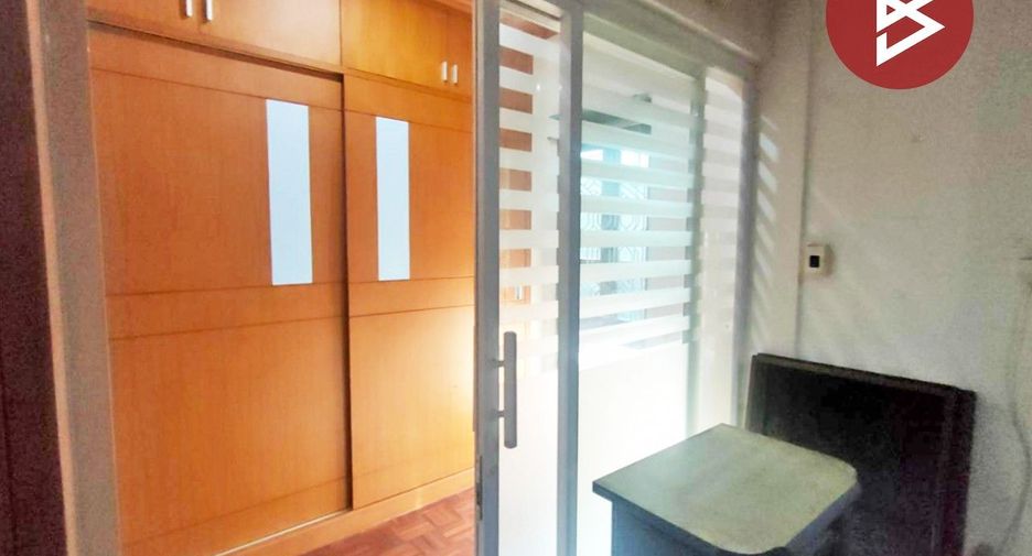 For sale 4 bedrooms house in Min Buri, Bangkok