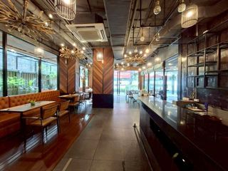 For rent retail Space in Khlong Toei, Bangkok