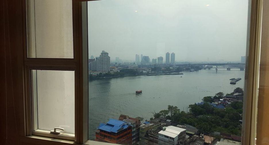 For rent 3 bedrooms condo in Bang Kho Laem, Bangkok