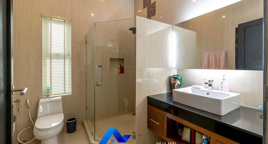 For rent 4 bedrooms villa in Cha Am, Phetchaburi