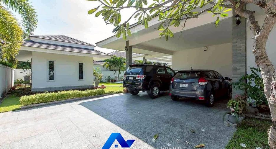 For rent 4 bedrooms villa in Cha Am, Phetchaburi