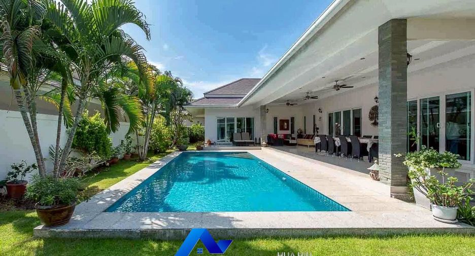 For rent 4 bedrooms villa in Cha Am, Phetchaburi