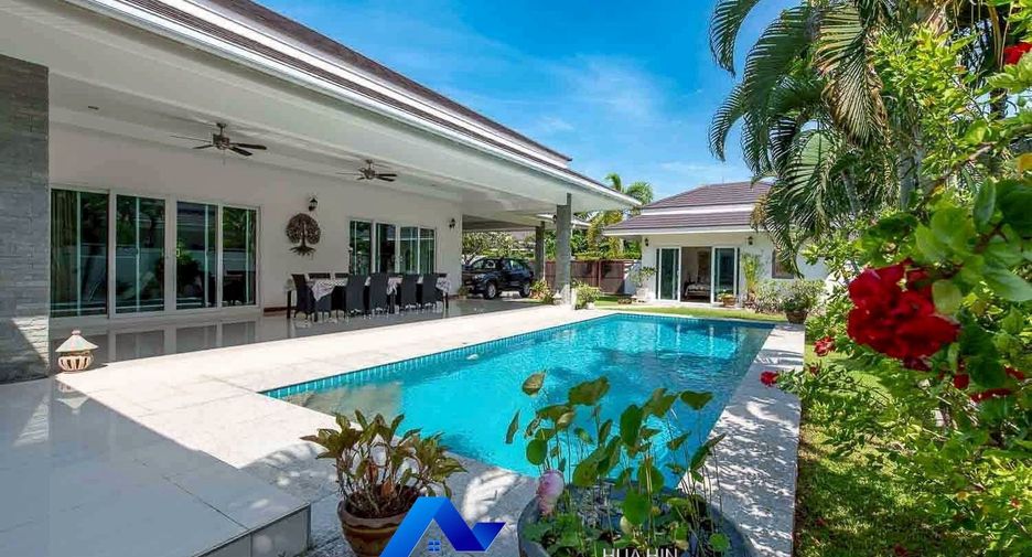 For rent 4 bedrooms villa in Cha Am, Phetchaburi