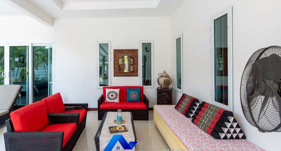 For rent 4 bedrooms villa in Cha Am, Phetchaburi