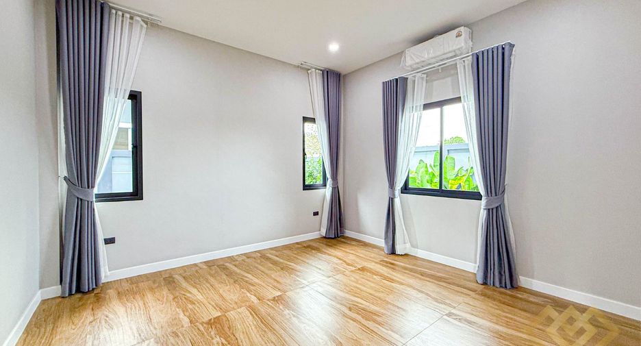 For sale 3 bedrooms house in Huay Yai, Pattaya