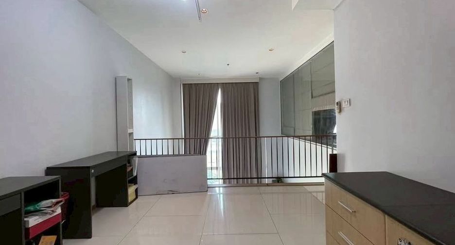 For rent 2 bedrooms condo in Sathon, Bangkok