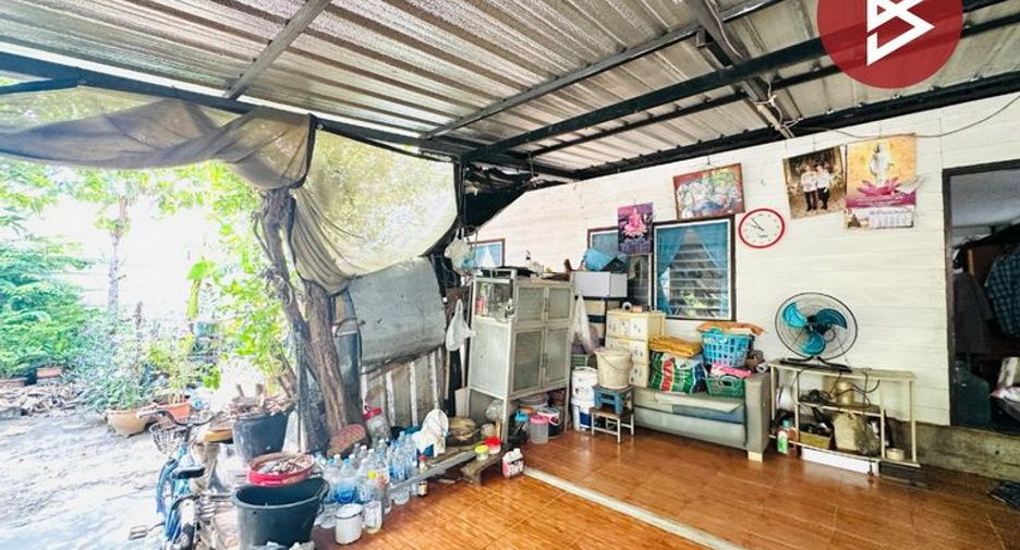 Casa adosada en venta de 4 habitaciones en Mueang Samut Prakan, Samut Prakan
