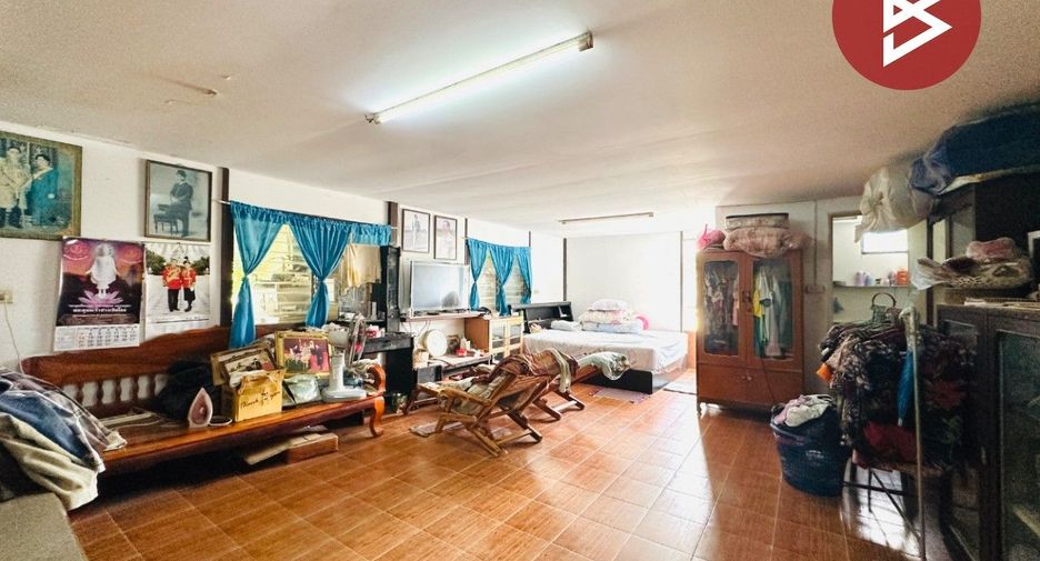 Casa adosada en venta de 4 habitaciones en Mueang Samut Prakan, Samut Prakan