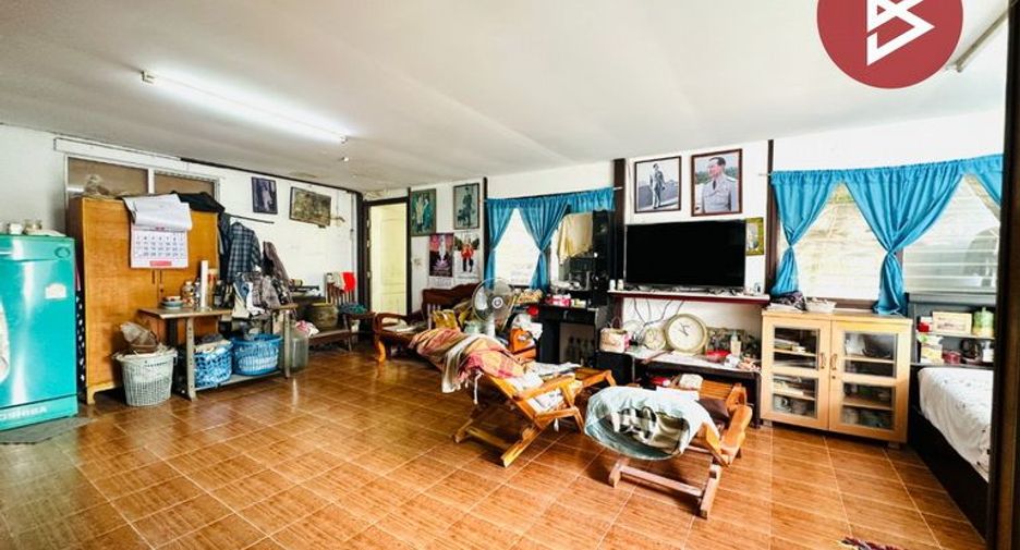 Casa adosada en venta de 4 habitaciones en Mueang Samut Prakan, Samut Prakan