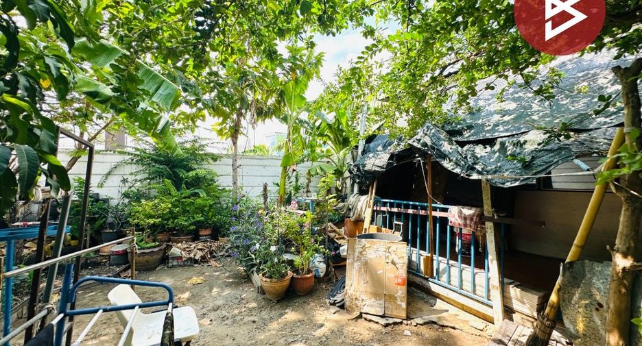 Casa adosada en venta de 4 habitaciones en Mueang Samut Prakan, Samut Prakan