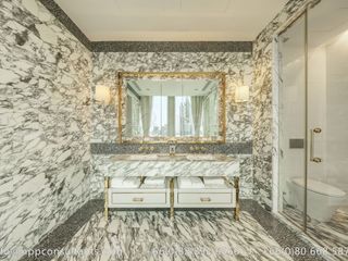 For sale 3 ベッドルーム condo in Sathon, Bangkok