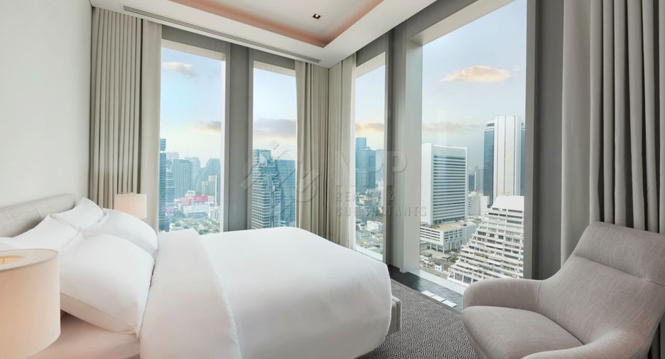 For sale 3 bedrooms condo in Sathon, Bangkok