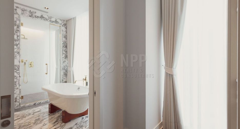 For sale 3 bedrooms condo in Sathon, Bangkok