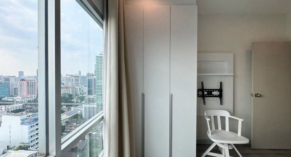 For rent 2 bedrooms condo in Sathon, Bangkok