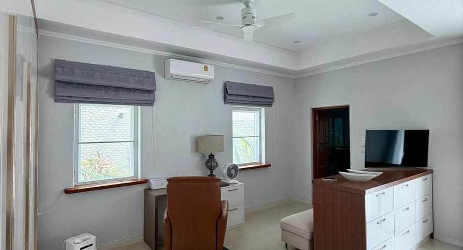 For sale 3 bedrooms house in East Pattaya, Pattaya
