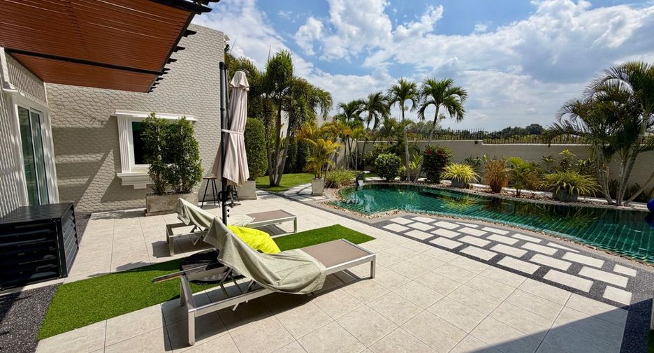 For sale 3 bedrooms house in East Pattaya, Pattaya