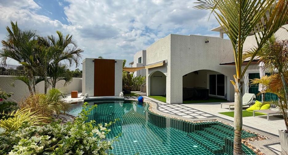 For sale 3 bedrooms house in East Pattaya, Pattaya