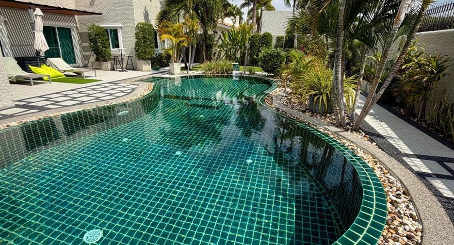 For sale 3 bedrooms house in East Pattaya, Pattaya