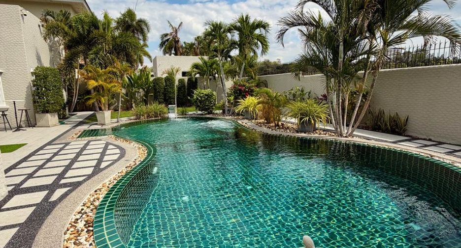 For sale 3 bedrooms house in East Pattaya, Pattaya