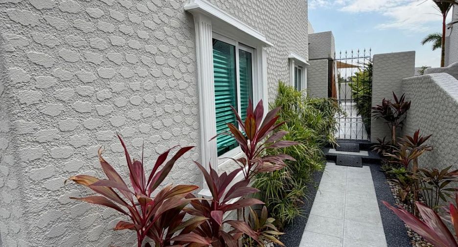 For sale 3 bedrooms house in East Pattaya, Pattaya